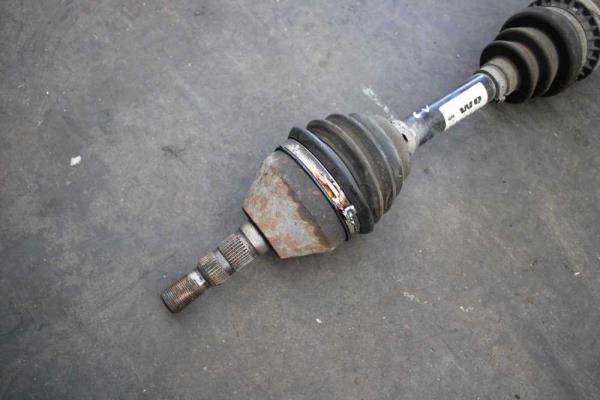 CARDAN GAUCHE OPEL ASTRA H/ ZAFIRA B 1.7CDTI 6VITESSES - Vue 2